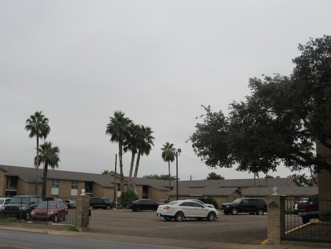 Building Photo - 5302 Springfield Ave