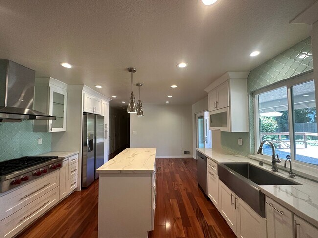 Building Photo - 2601 Bardolino Ln
