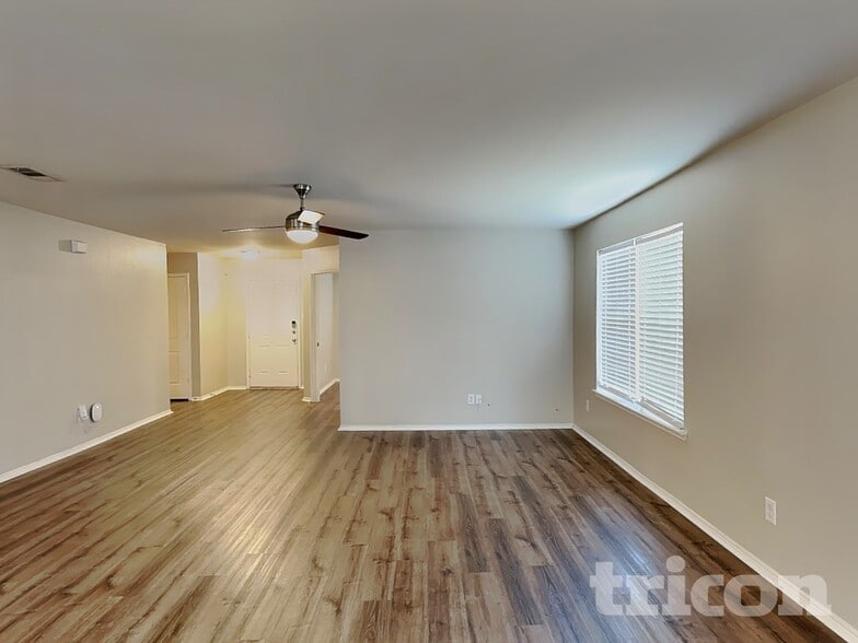 Building Photo - 208 Silver Spur Dr