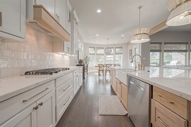 Building Photo - 30 Argosy Bend Pl