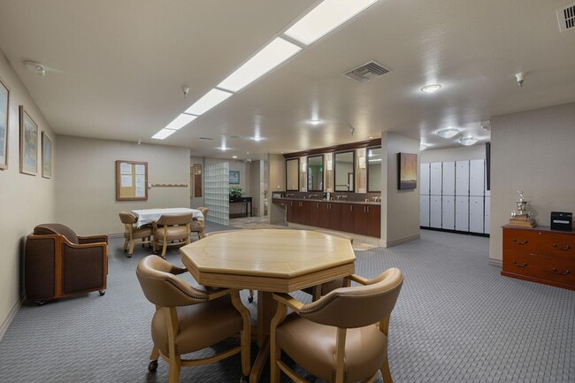 Building Photo - 42654 Sand Dune Dr