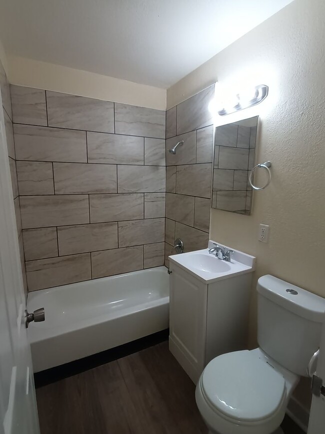 Building Photo - Welcome to SkyView Villa & Somerset Apartm...