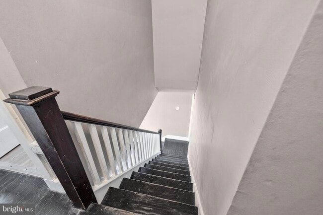 Building Photo - 123 Eastlawn Ave