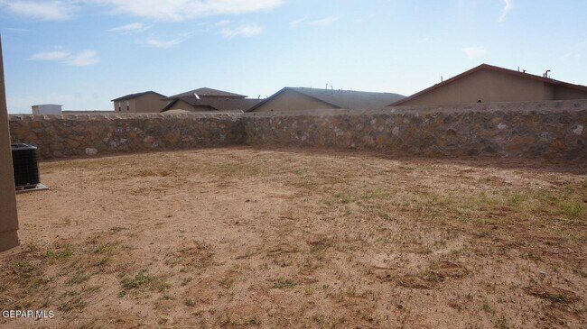 Building Photo - 10692 Canyon Sage Dr