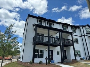 Building Photo - 6045 Liatris St SE