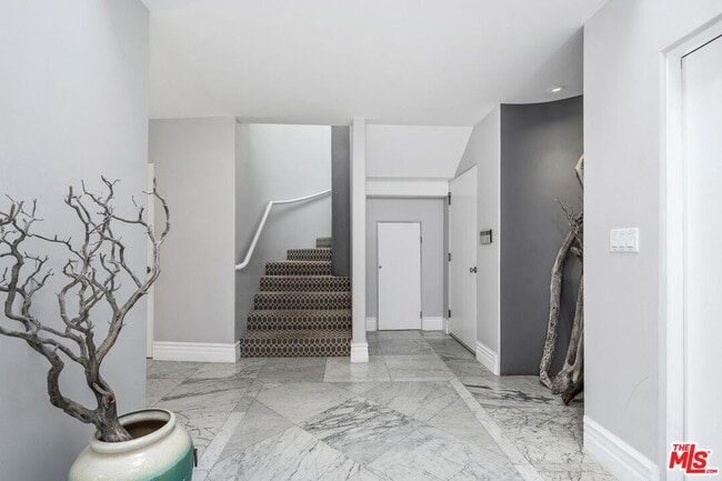 Building Photo - 11834 Pacific Coast Hwy