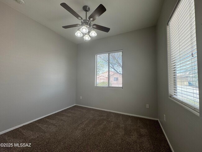 Building Photo - 4228 E Stony Meadow Dr