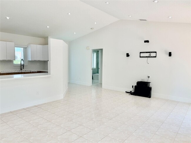 Building Photo - 17322 SW 149th Ct