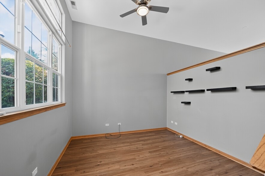 Building Photo - 2632 Canyon Dr
