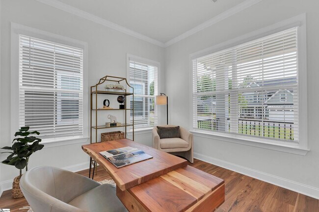 Building Photo - 505 Lumpkin St