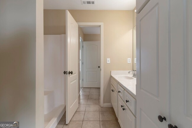 Building Photo - 332 Baymist Dr