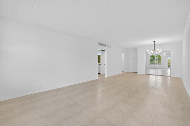 Building Photo - 2851 S Ocean Blvd
