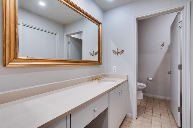 Building Photo - 3231 Tarryhollow Dr