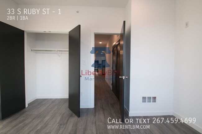 Building Photo - 33 S Ruby St