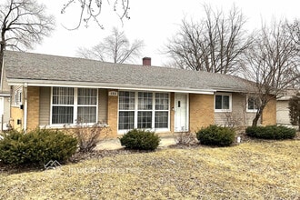 Building Photo - 135 Princeton St