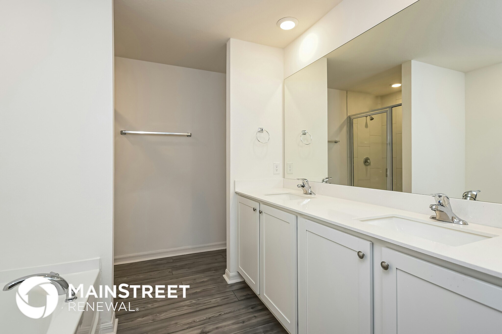 Building Photo - 2006 Maple Ln