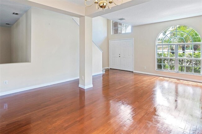 Building Photo - 1315 Loretto Cir