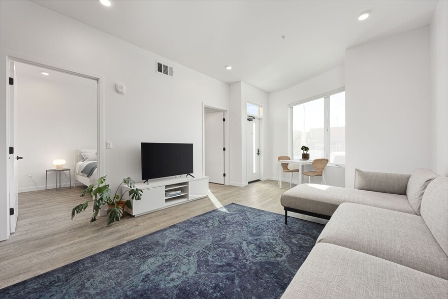 Interior Photo - The Cue Apartments