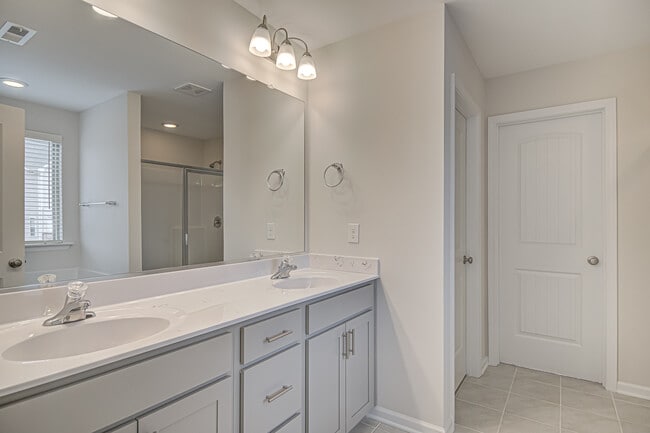 Building Photo - 3309 Ardmore St