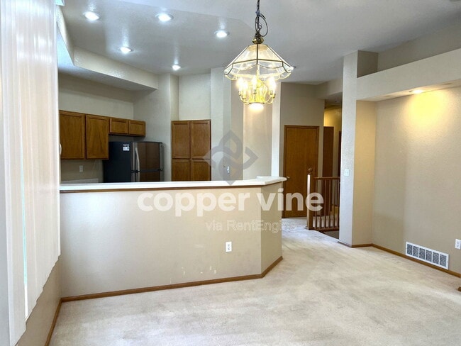 Building Photo - 6337 Cole Ln