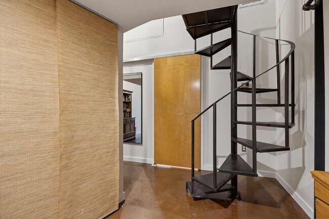 Building Photo - 1400 Rosa L Parks Blvd