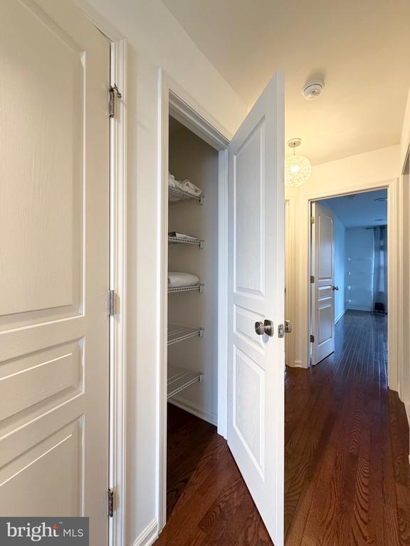 Building Photo - 308 Roarks Trail