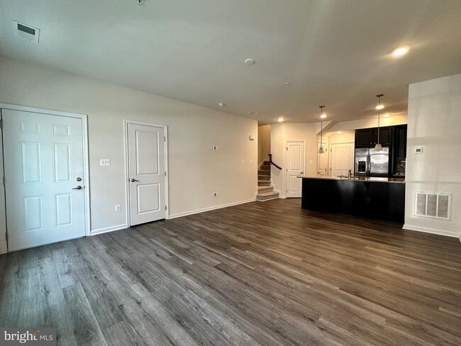 Building Photo - 13727 Endeavour Dr