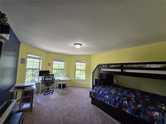 Building Photo - 6850 Rocking Horse Ln
