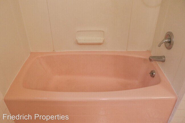 Building Photo - 4 br, 2 bath House - 3310 Tripp St.