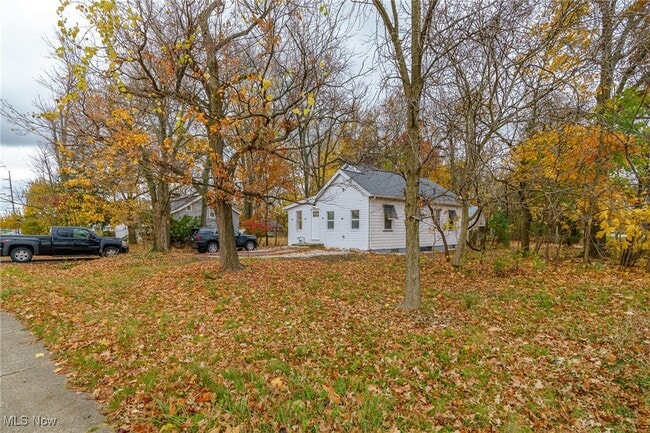Building Photo - 18609 Royalton Rd