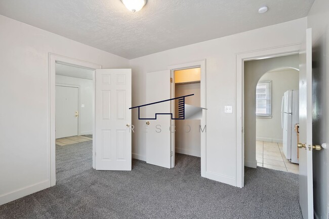 Building Photo - Ogden 2 Bedroom, 1 Bathroom!
