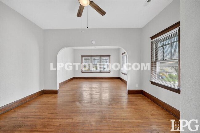 Building Photo - 414 Platt St