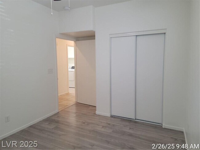 Building Photo - LOCATED JUST MINUTES FROM NELLIS AFB IN GU...