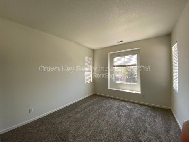 Building Photo - 2757 Marshall Way