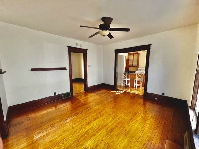 Dinning room - 2105 Clarence Ave