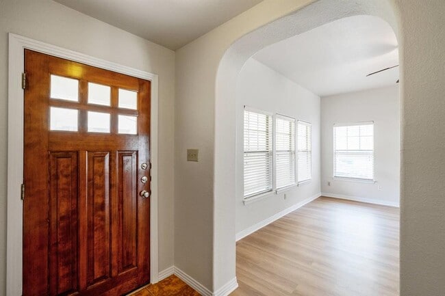 Building Photo - 13604 Caldwell Dr