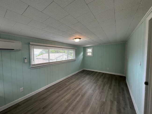 Building Photo - 190 Rogers Rd