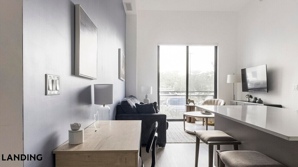 Building Photo - 1155 NE 126th St