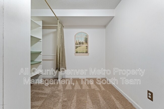 Building Photo - 7731 S Curtice Way
