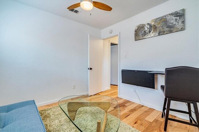 Building Photo - 11422 Bristle Oak Trail