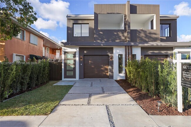 Building Photo - 3187 SW 23rd St