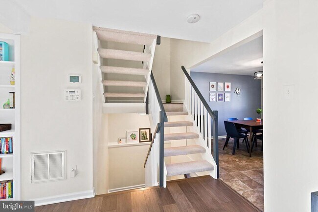 Building Photo - 5341 Harbor Ct Dr