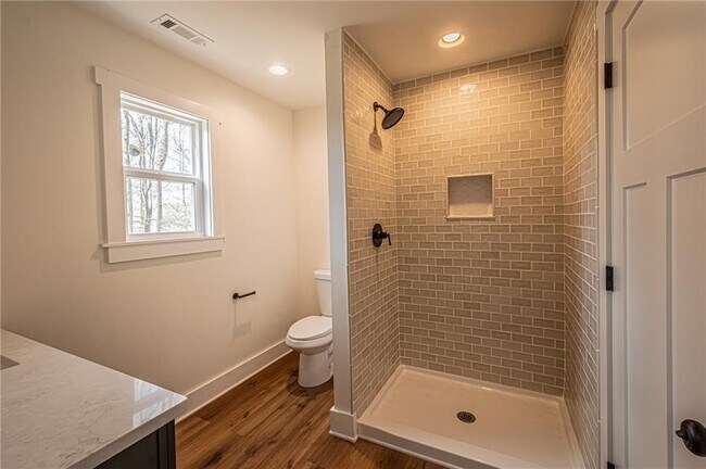 Building Photo - 635 Cane Creek Valley Rd