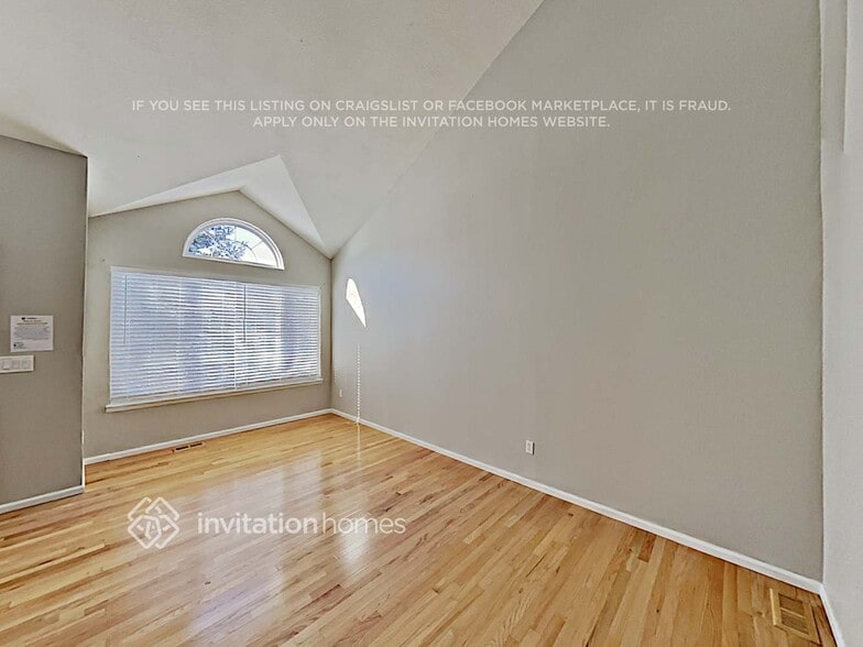 Building Photo - 5618 S Ireland St