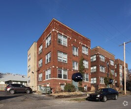 Building Photo - The Bristol Apartments