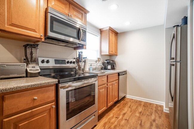 Kitchen - 1378 Bower Hill Rd