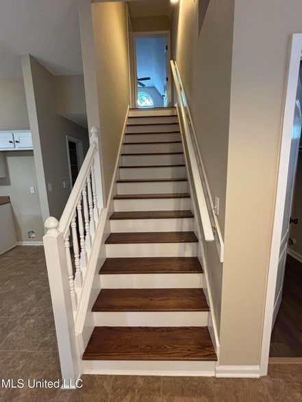 Building Photo - 1705 Cedar Lake Cove