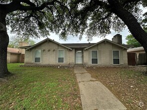 Building Photo - 3017 Teakwood Dr