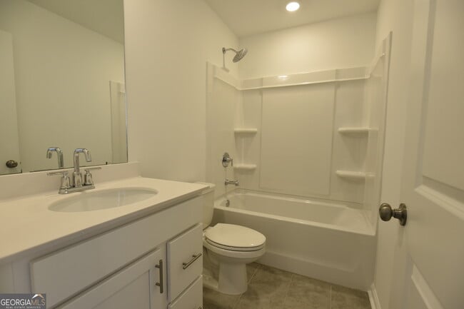 Building Photo - 2839 Rosehall Way