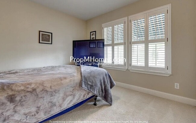 Building Photo - Luxury Four Bedroom Home in King City!
